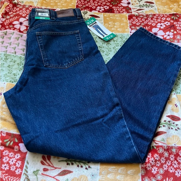 New Kirkland Signature Blue Jeans Size 38x34 - NWT - Picture 6 of 6
